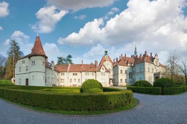 Top 10 Castles of Ukraine