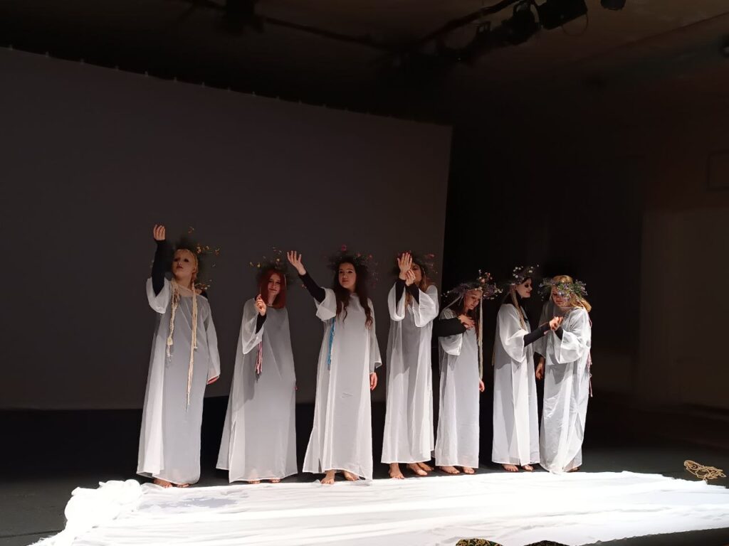 Amateur theater